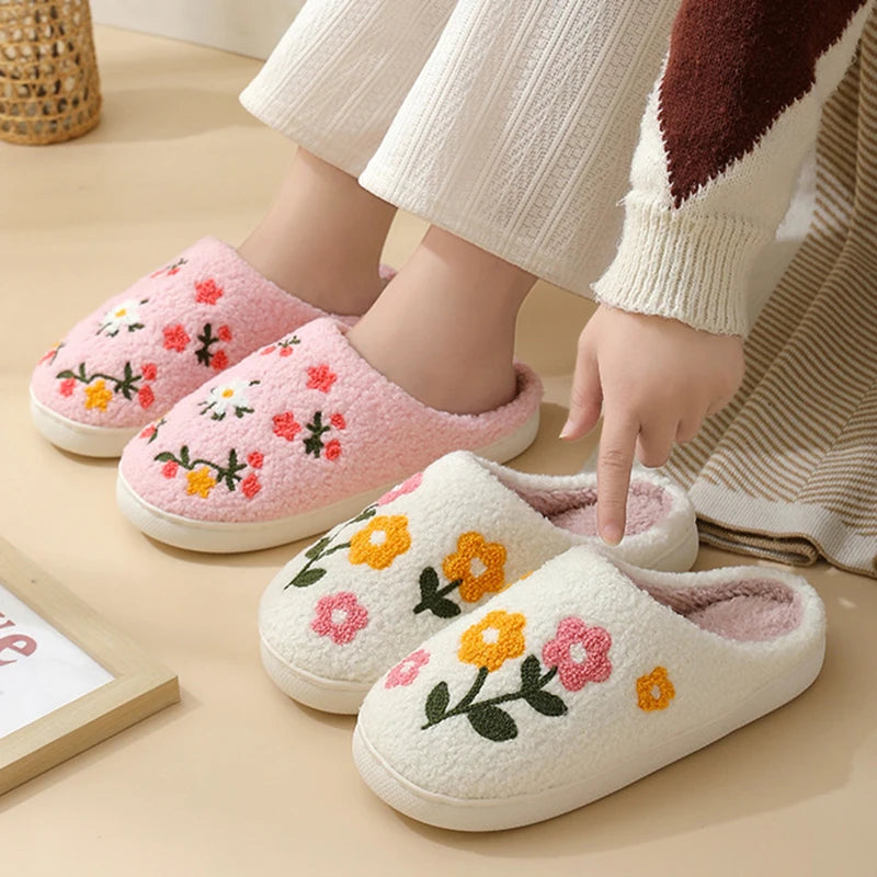 Women's Flower Embroidered Cotton Slippers Indoor Soft Sole Warm Plush Home Slippers Woman Comfort Flat Heel Winter Cotton Shoes